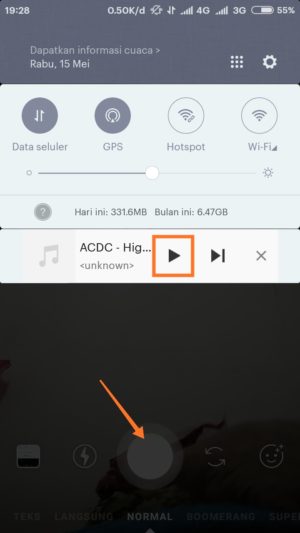 Saat musik dimulai, kamu buru-buru rekam video Insta Story.