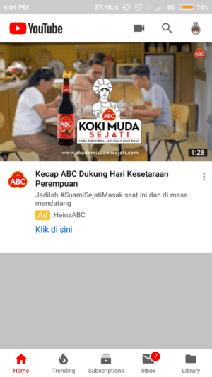 tampilan depan aplikasi youtube