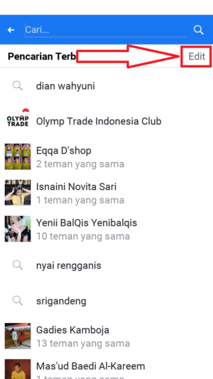 Cara Menghapus Riwayat Pencarian di Facebook 11 klik edit