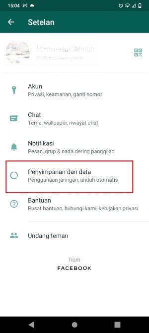 Buka opsi 'Penyimpanan dan Data'.