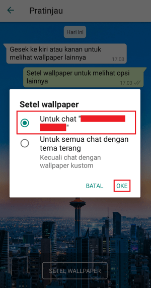 Pilih opsi pertama untuk menerapkan wallpaper pada satu room chat