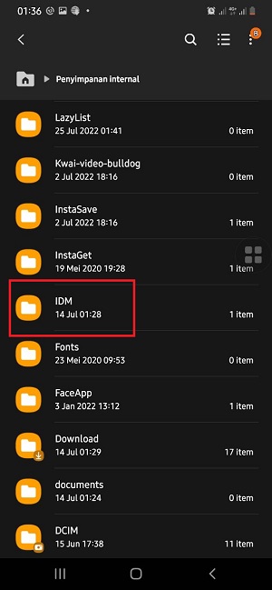 Buka File Manager, lalu buka folder IDM. 