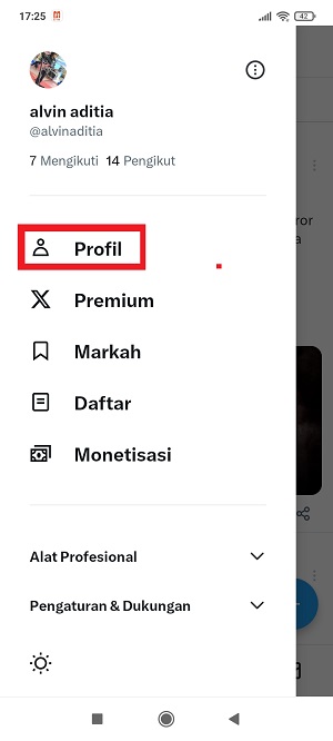 Tap menu “Profil”.