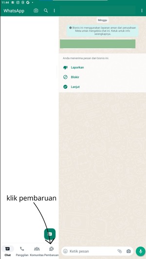 Membuka aplikasi WhatsApp, tekan 'Pembaruan’