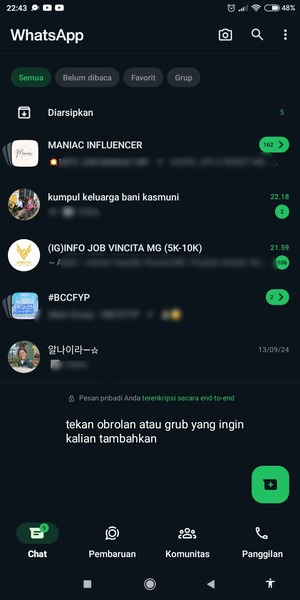 Tekan obrolan atau grup yang ingin kalian tambahkan ke ‘Favorit’